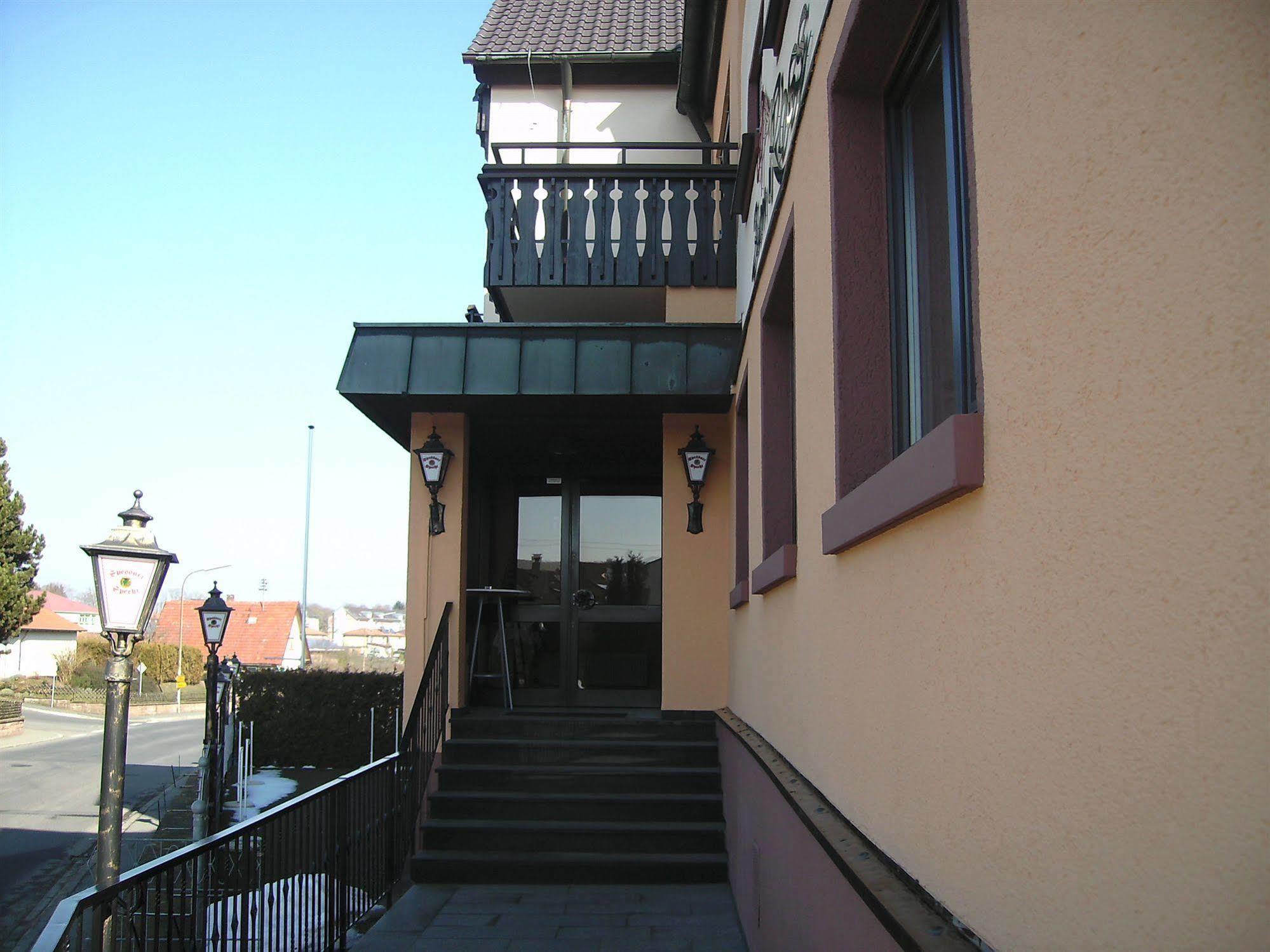 Gasthof Hotel Zum Ross Wertheim Dış mekan fotoğraf