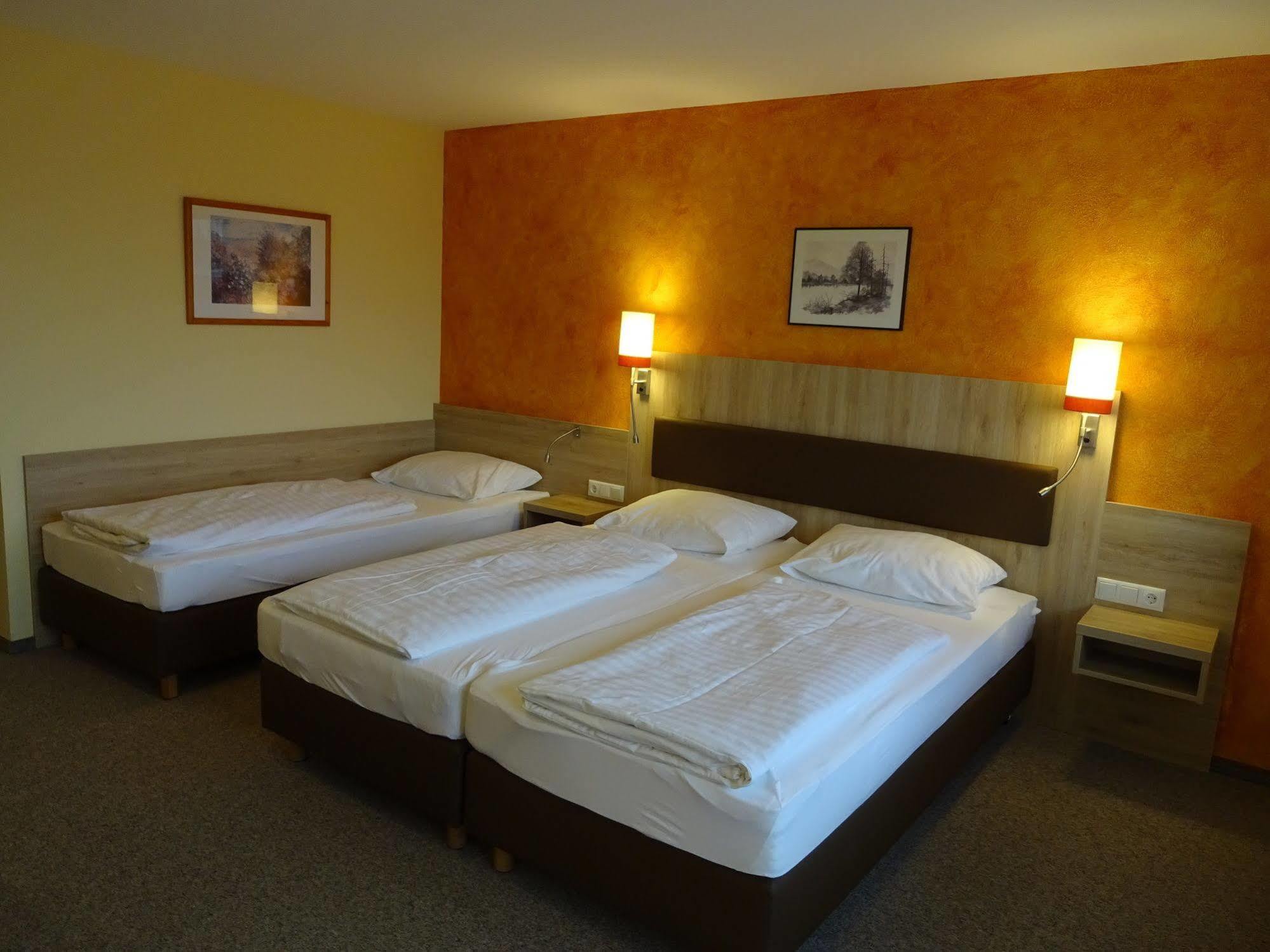 Gasthof Hotel Zum Ross Wertheim Dış mekan fotoğraf